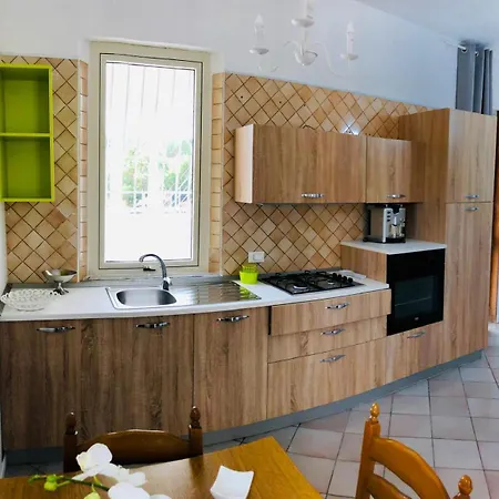 Bed & Breakfast La Rocca Scavata