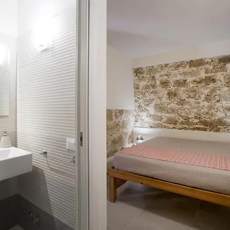 Panzió La Rocca Scavata 4*