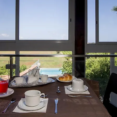 Bed and Breakfast La Rocca Scavata 4*